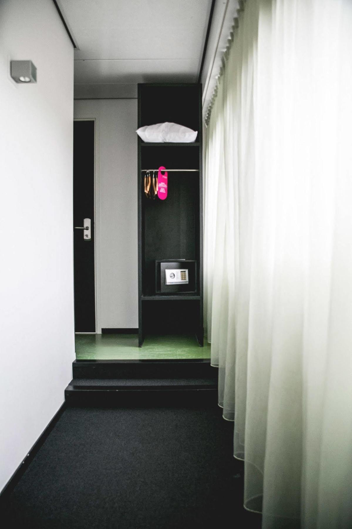 Hotel Finn Almere Exterior photo